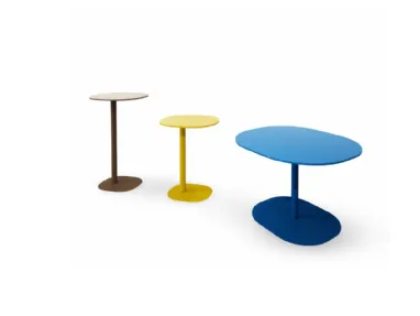 Tavolino Narciso con top in plexiglas e base in metallo di Egoitaliano