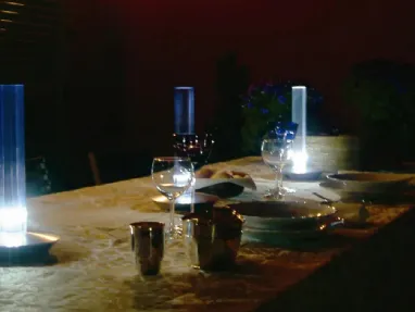 Lampada Cand led da tavolo di Oluce