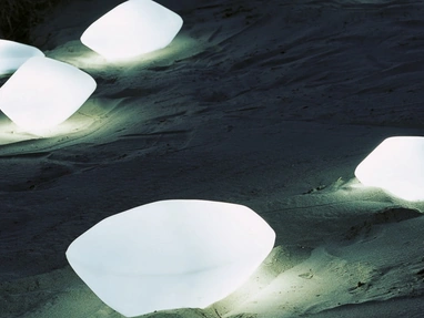 Lampada Stones Outdoor di Oluce