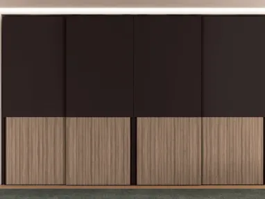 Armadio con ante scorrevoli Lewitt 03 in laccato opaco Marrone scuro e nobilitato Noce gold di Febal Casa