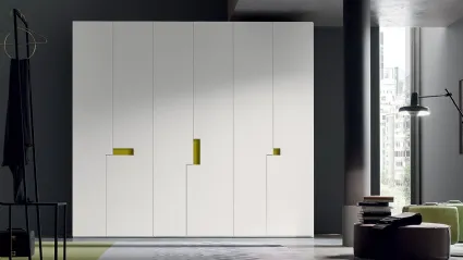Armadio Fluo in laccato di Maronese Acf