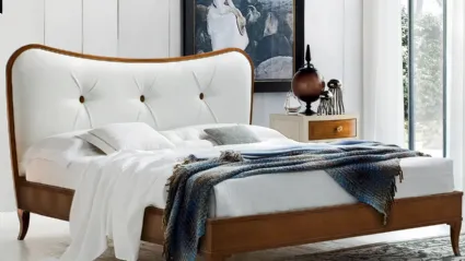 Letto classico con testiera imbottita in ecopelle Nuvola di Le Fablier