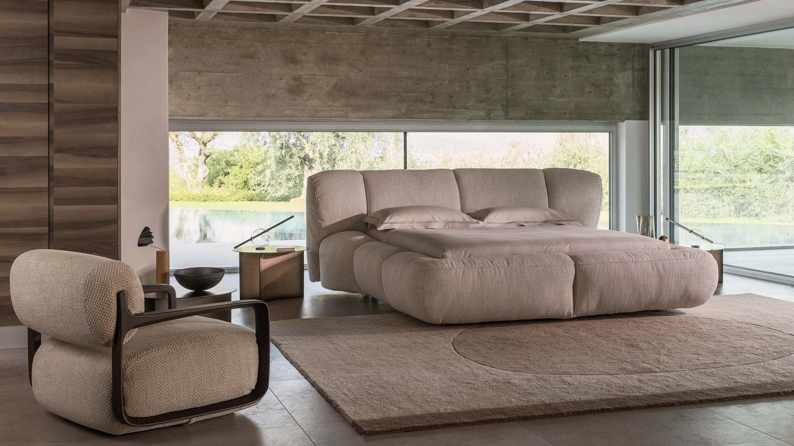 Letto imbottito Orma di Flou