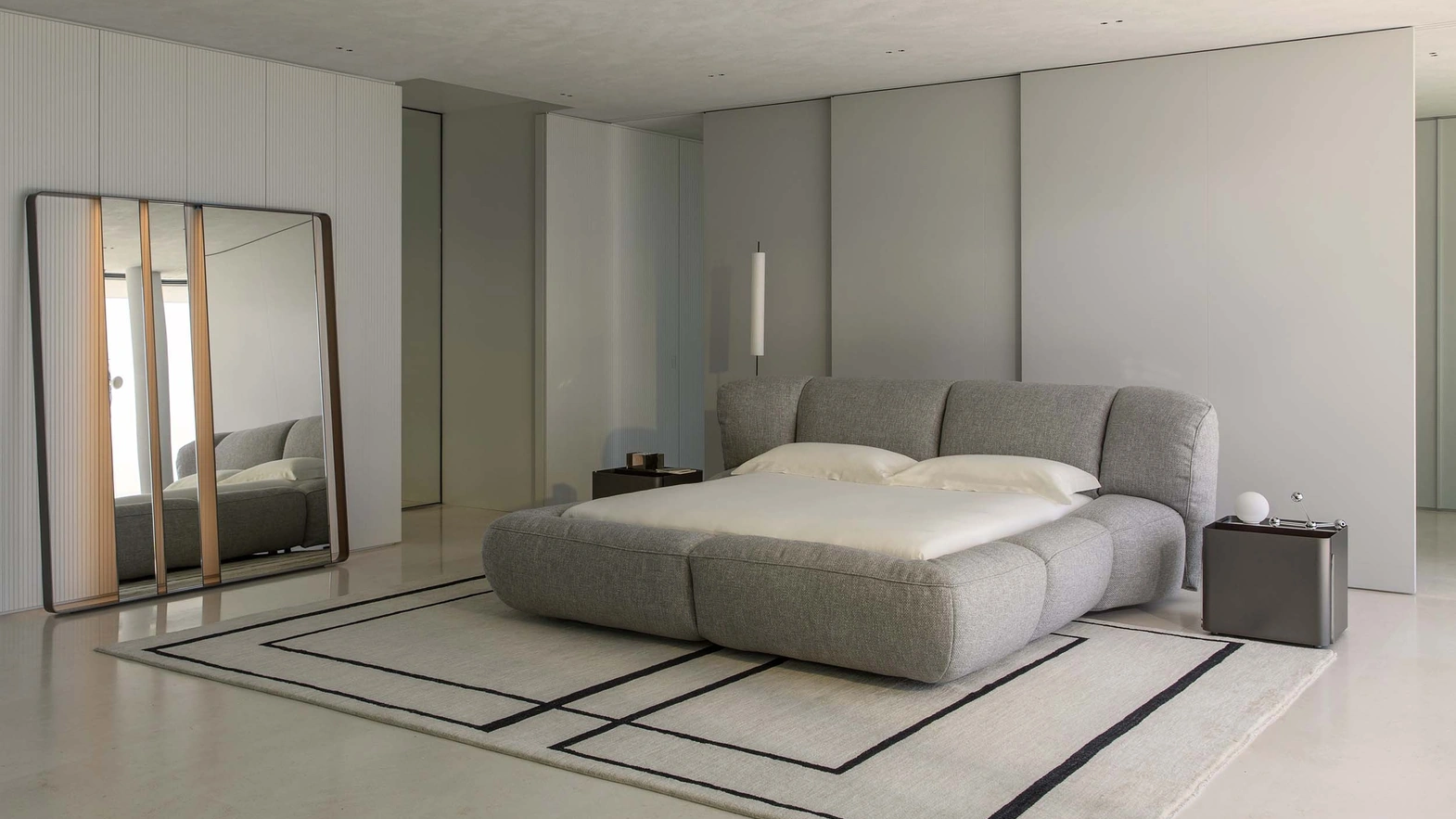 Letto imbottito Orma di Flou