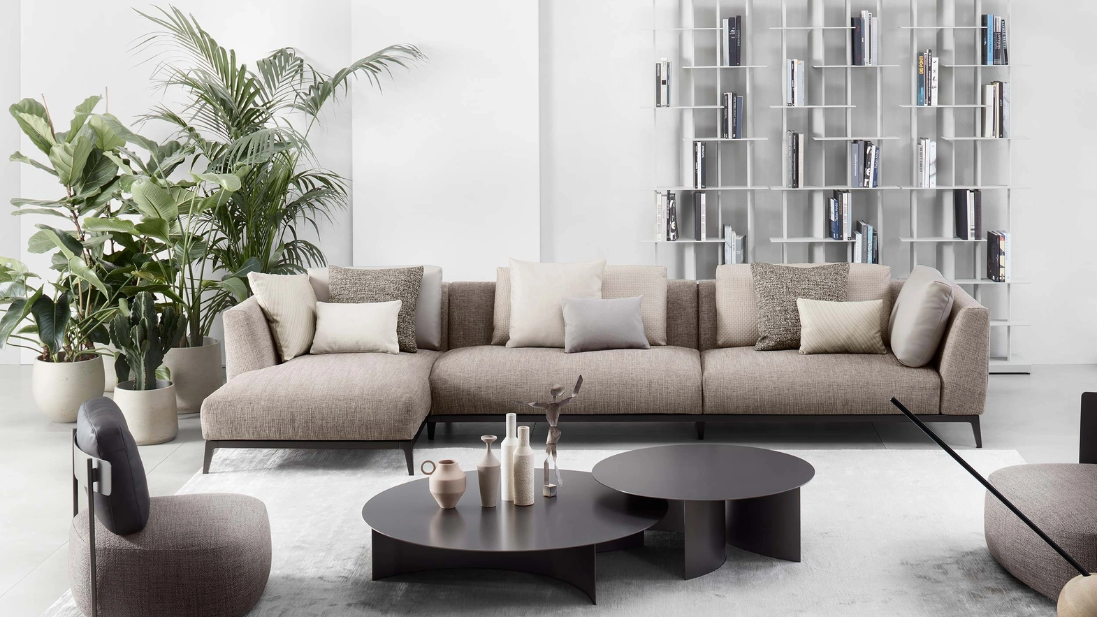 Divano con penisola Oliver di Flou