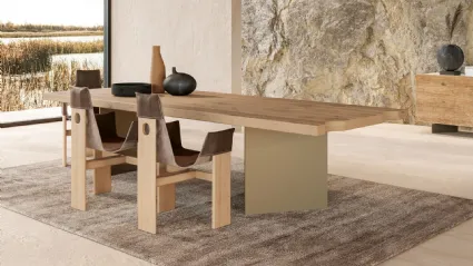 Tavolo in legno secolare e base in metallo Harvest Metal di Nature Design