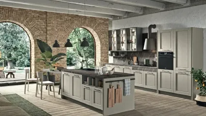 Cucina Classica con isola Epoca Classico 02 in Frassino laccato di Astra