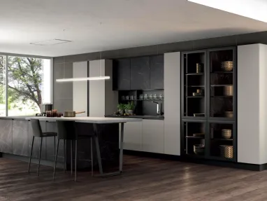 Cucina Moderna in laccato opaco con isola in nobilitato effetto pietra Aria 01 di Febal Casa