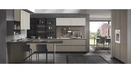 Cucina Moderna con penisola Eos in Fenix Grigio Efeso e Fenix Grigio Londra di Evo Cucine