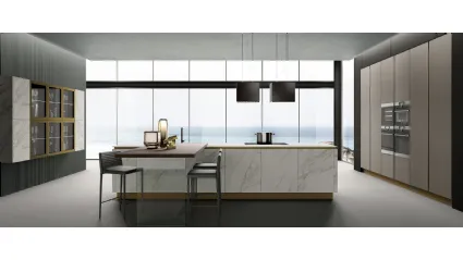 Cucina Moderna con isola Eos in GresTerra e Gres White Marble di Evo Cucine