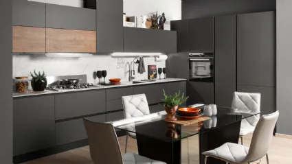 Cucina Moderna angolare Rio finitura Fumo opaco e Rovere naturale di Evo Cucine