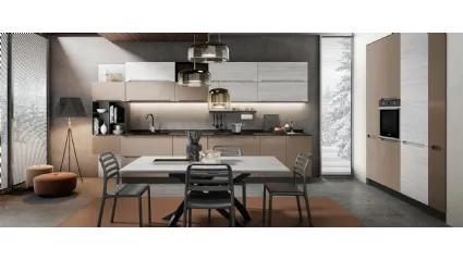 Cucina su misura Carima finitura Tortora scuro lucido e Rovere Bianco rustico di Evo Cucine